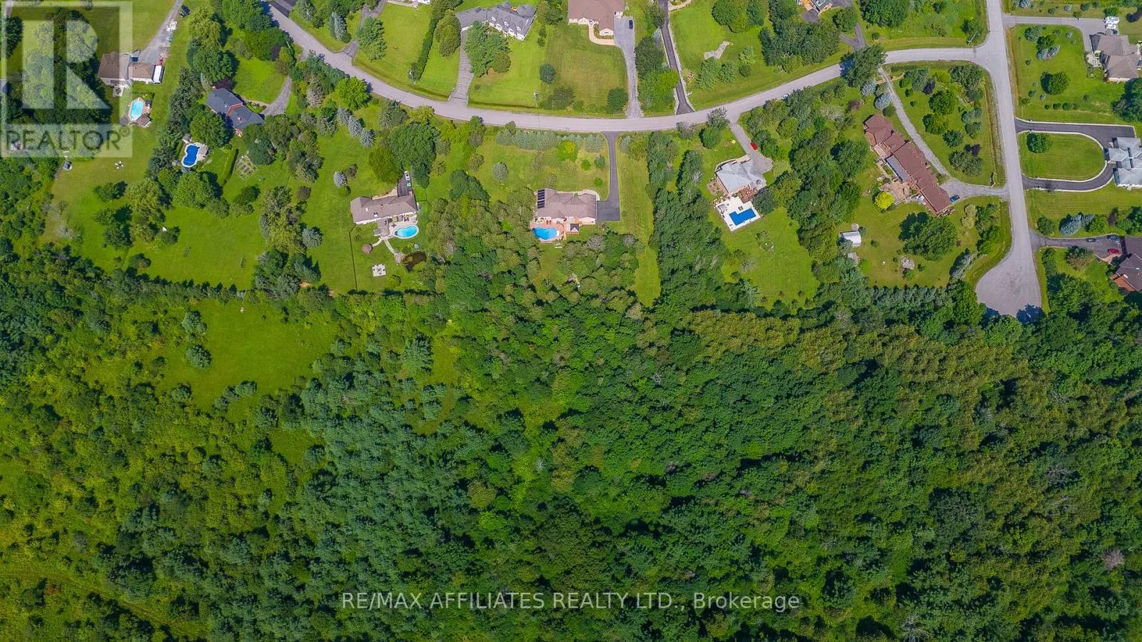 14 PANANDRICK VIEW DRIVE