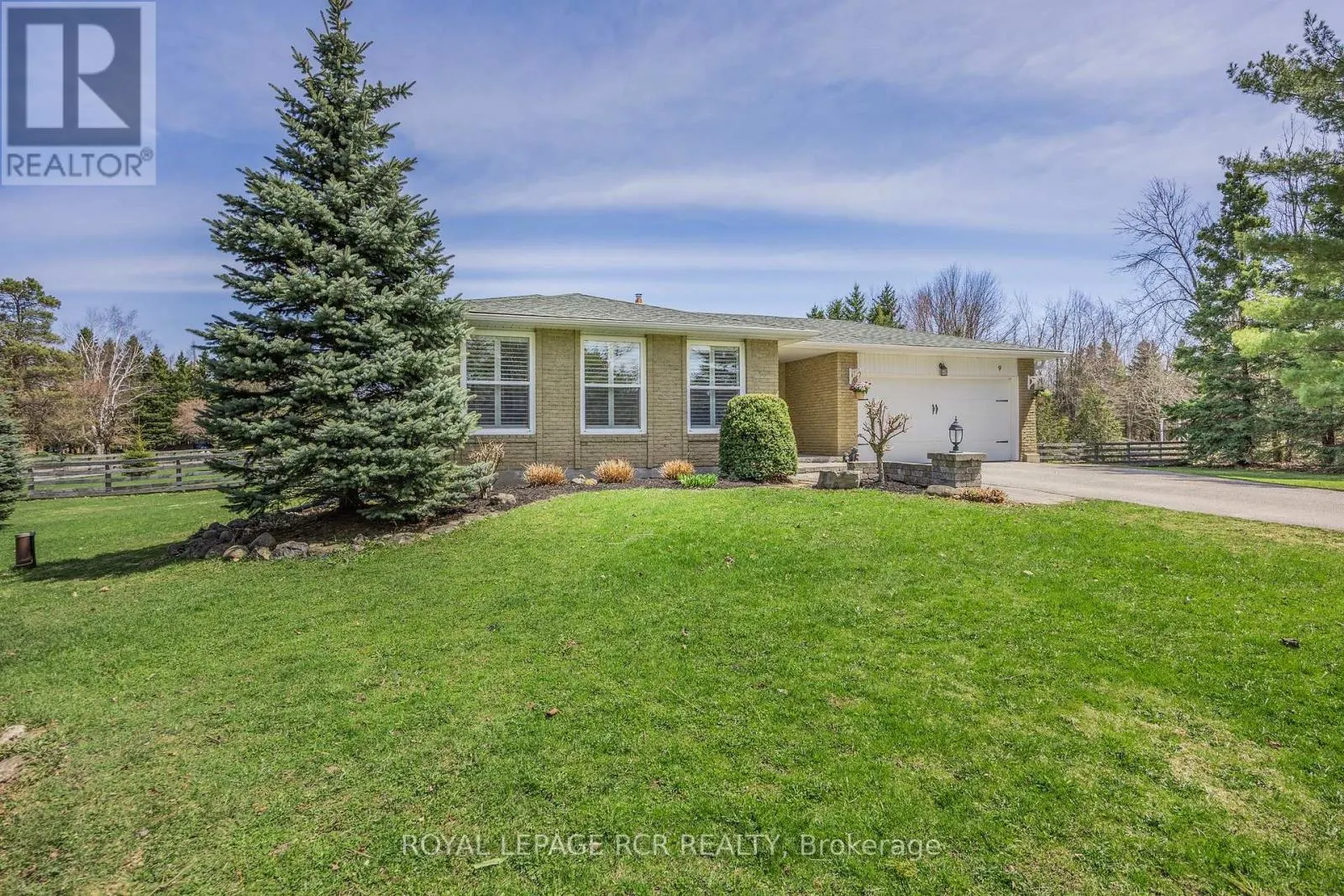 9 WOODLAND ROAD