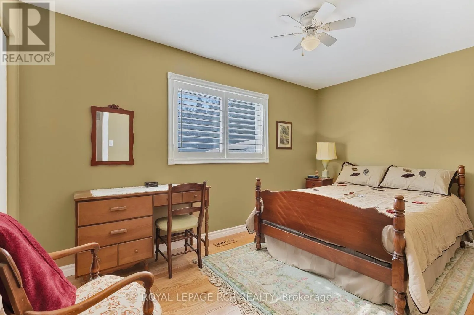 9 WOODLAND ROAD