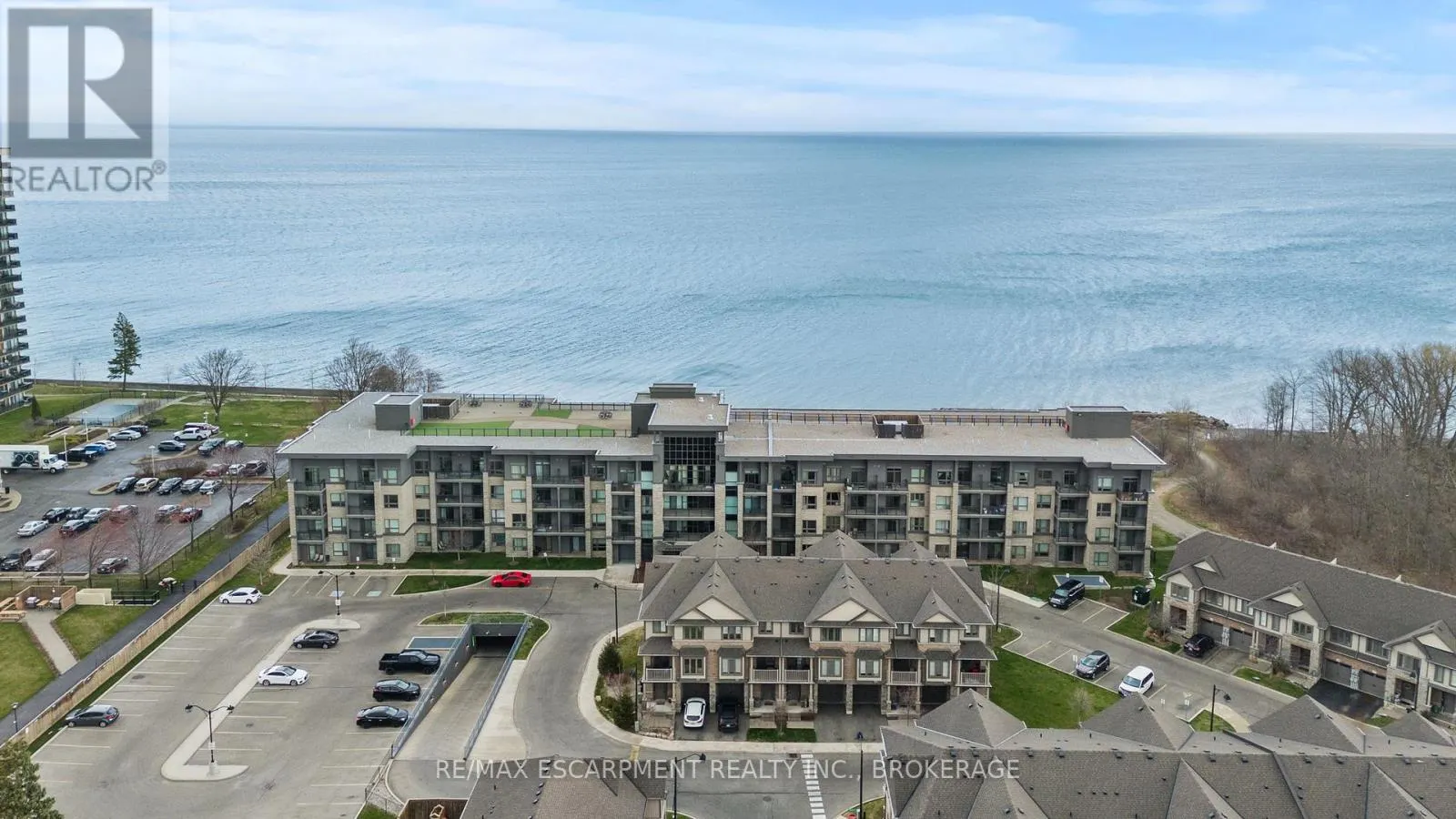 230 - 35 SOUTHSHORE CRESCENT, #230