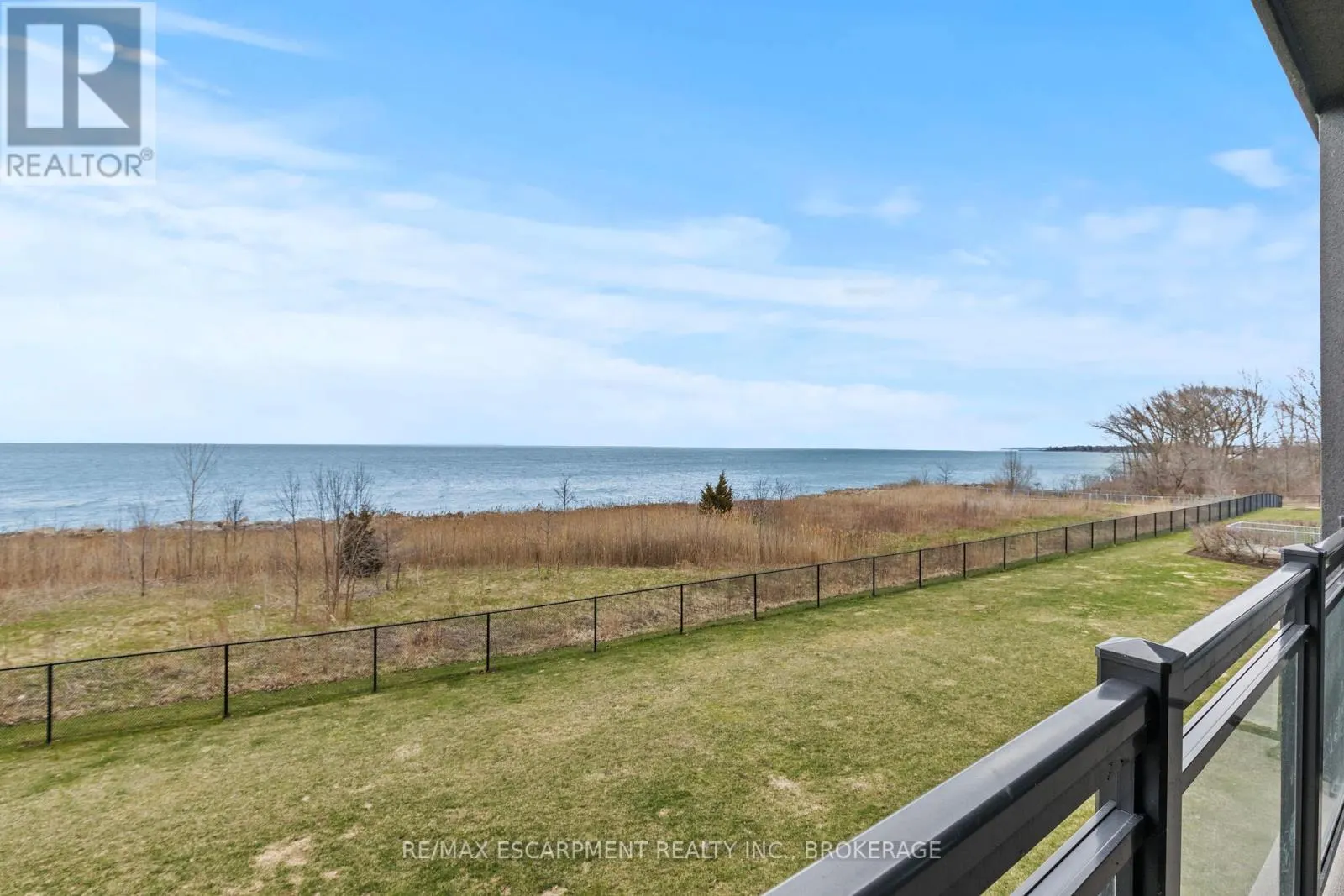 230 - 35 SOUTHSHORE CRESCENT, #230
