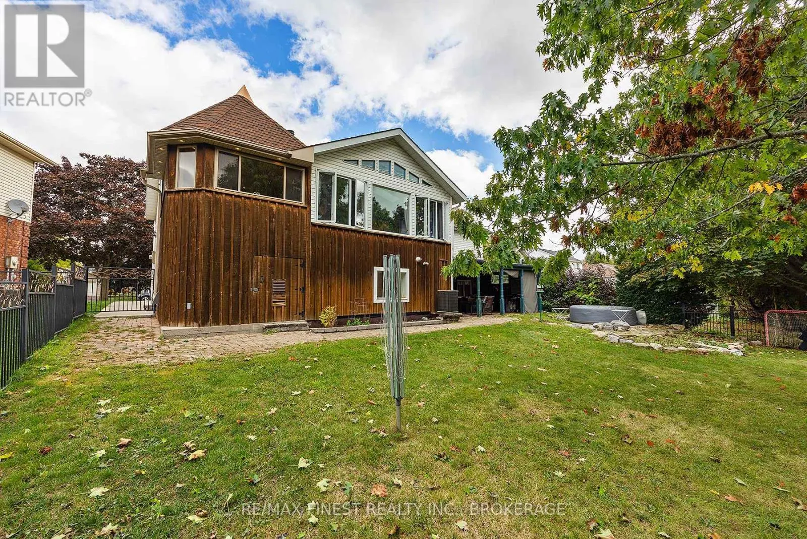 407 SHEILA COURT