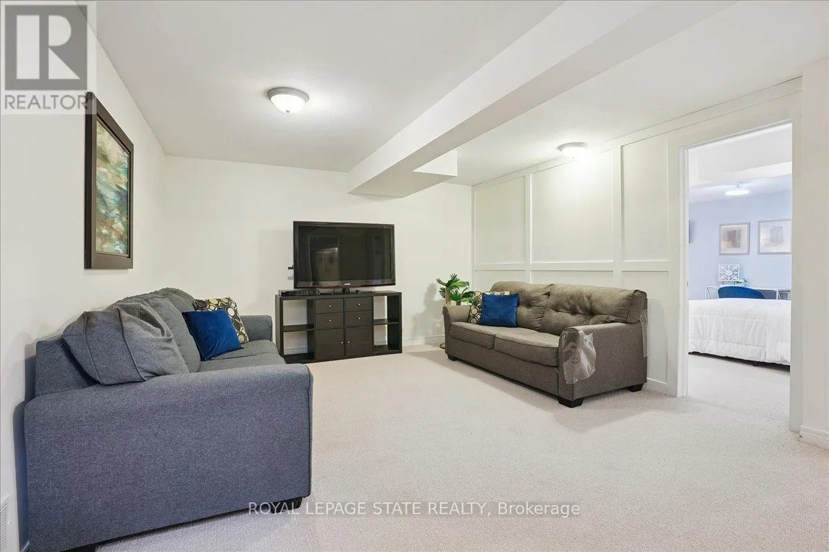 4314 LINDSEY CRESCENT