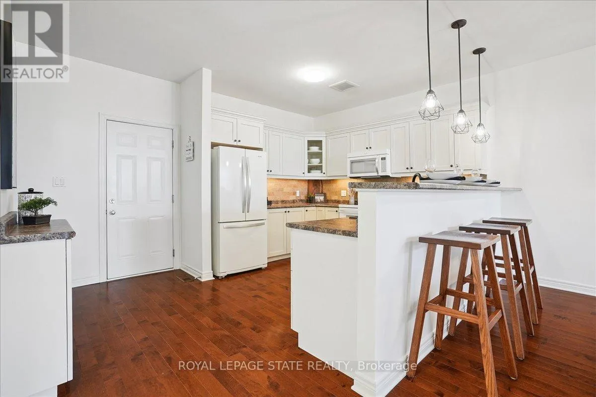 4314 LINDSEY CRESCENT