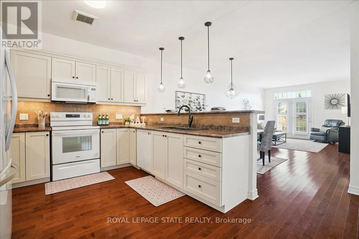 4314 LINDSEY CRESCENT