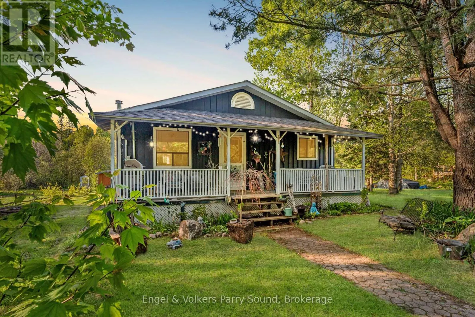 34 GORDON POINT ROAD