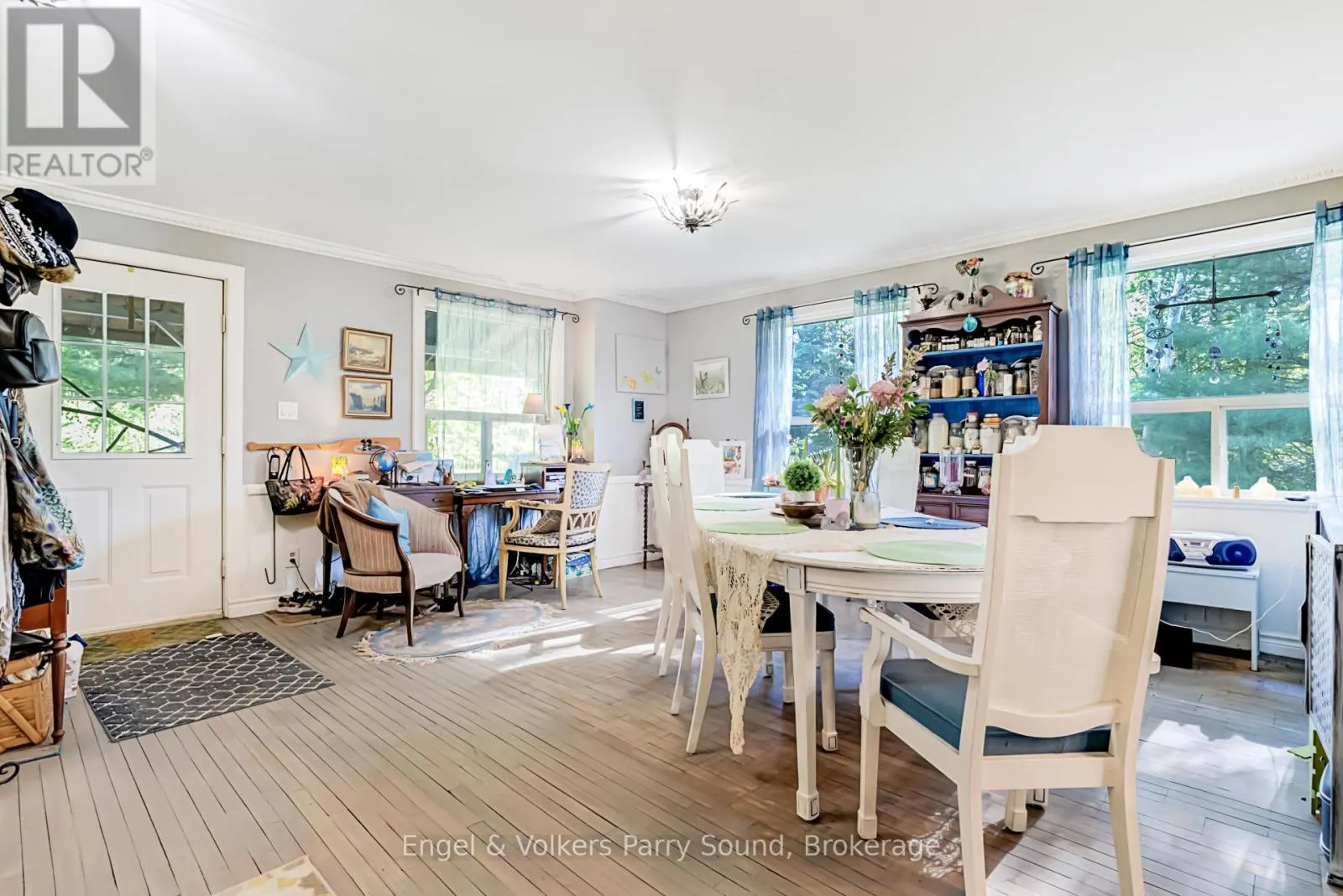 34 GORDON POINT ROAD