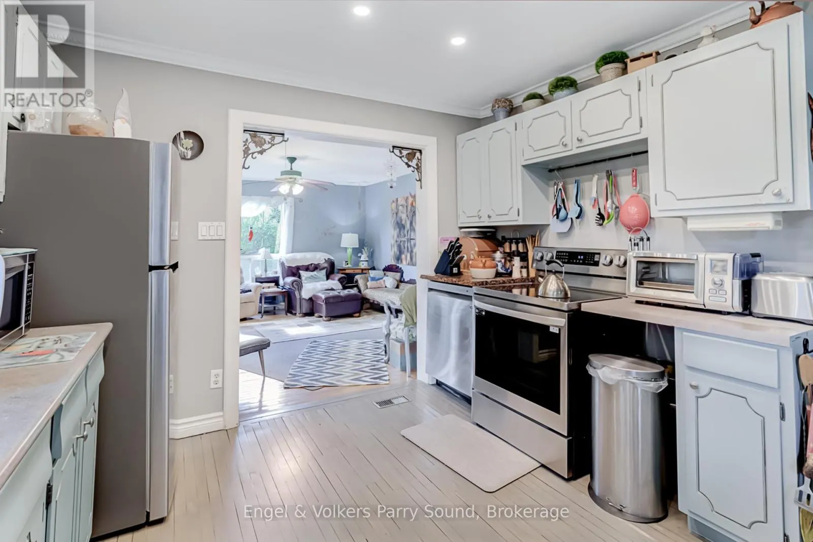 34 GORDON POINT ROAD