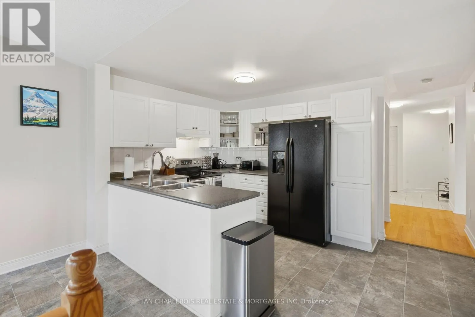 42 BELLINGHAM PLACE