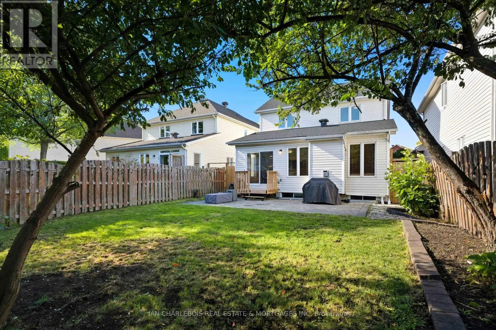 42 BELLINGHAM PLACE