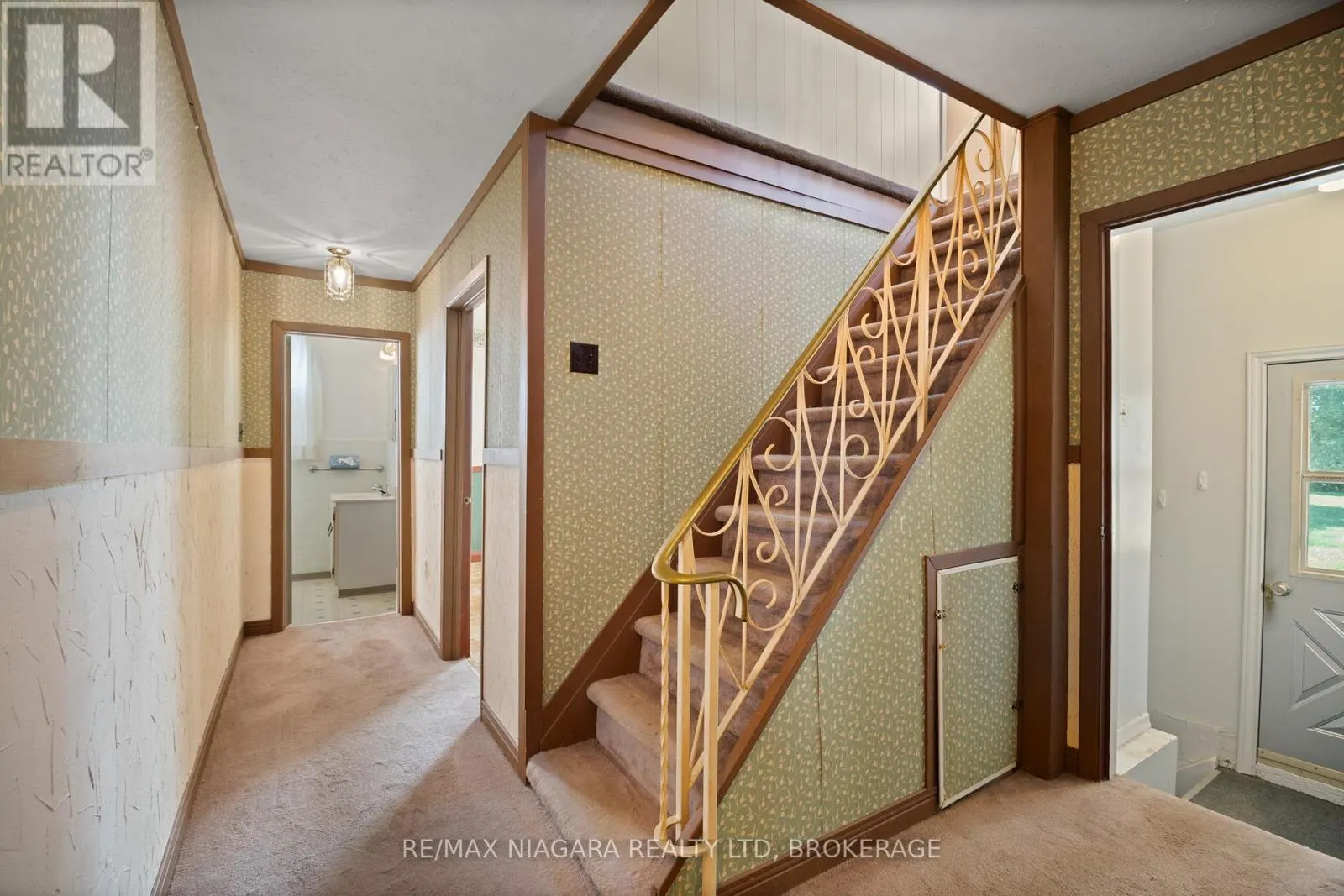 613 QUEENSTON ROAD