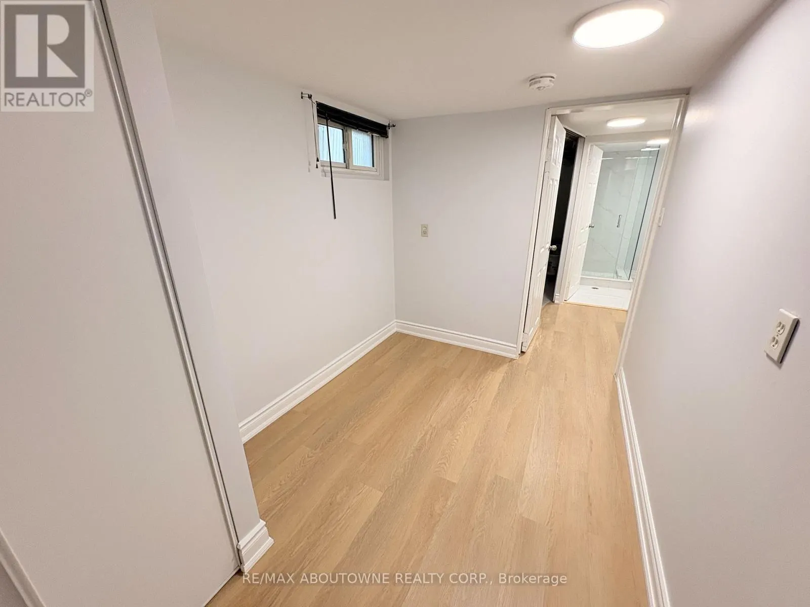 BASEMENT - 202 VICTORIA ROAD N