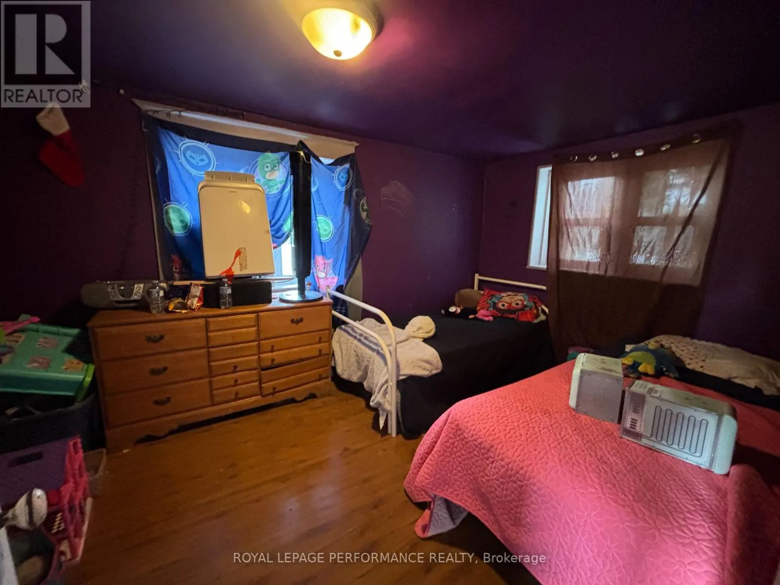 345 GLOUCESTER ST N STREET N