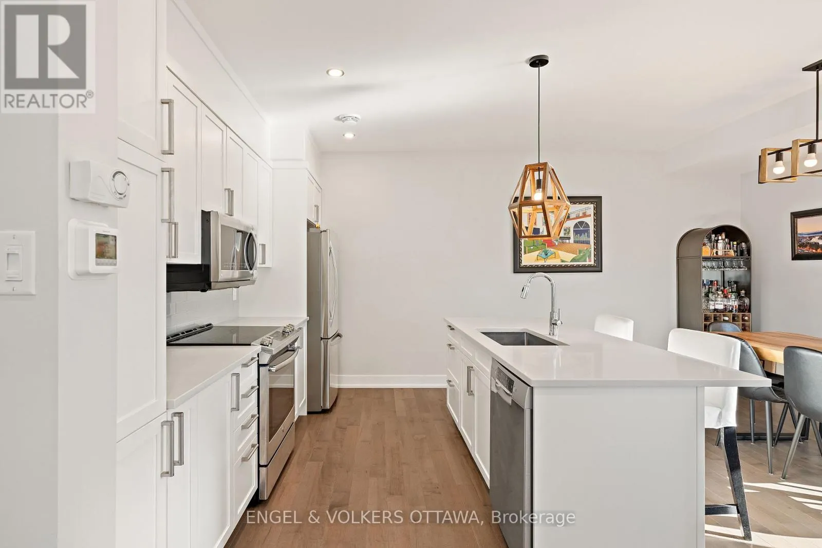 68 JOLLIET AVENUE
