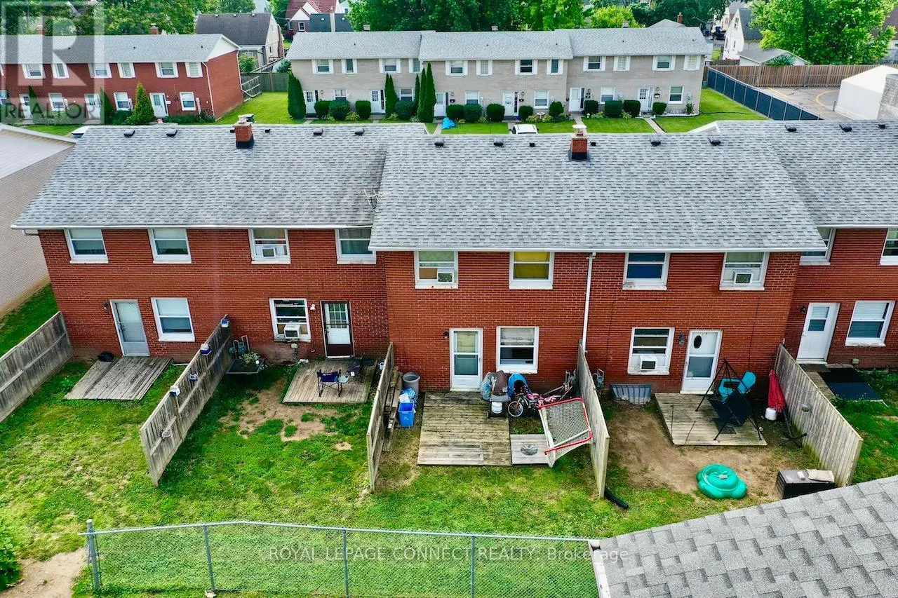 4 - 39 ORCHARD PLACE
