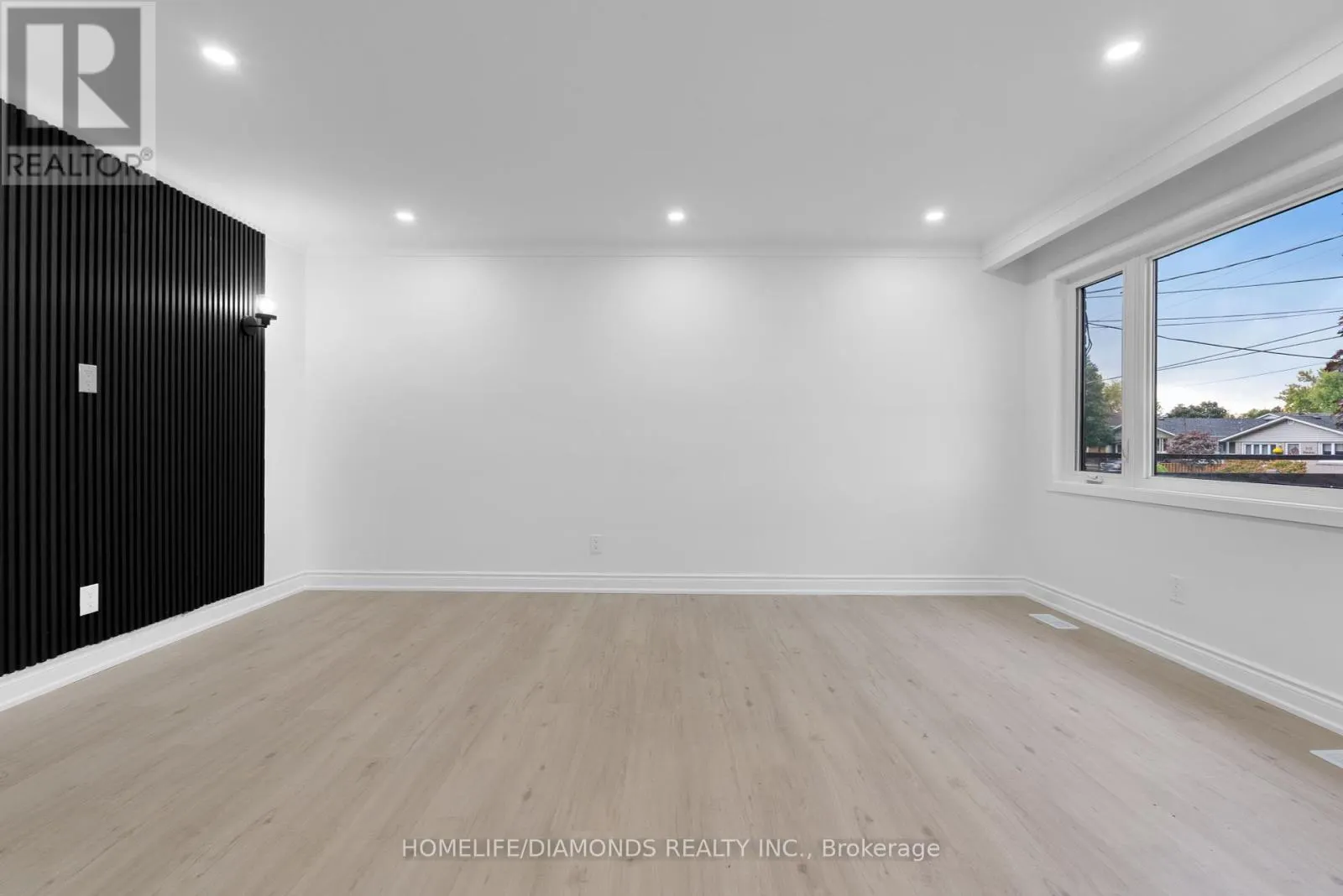 210 MACKAN STREET