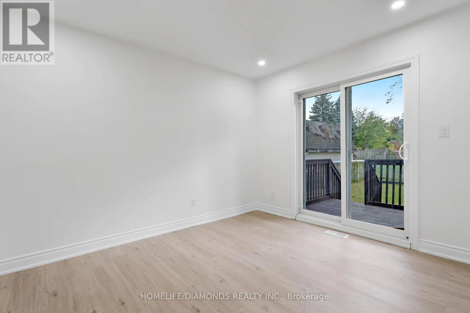 210 MACKAN STREET