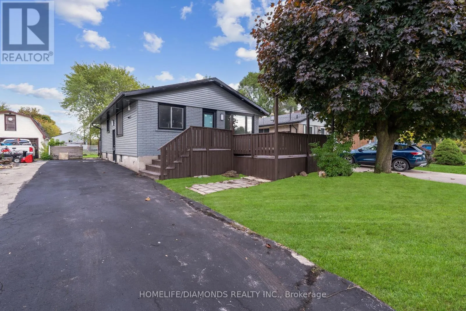 210 MACKAN STREET