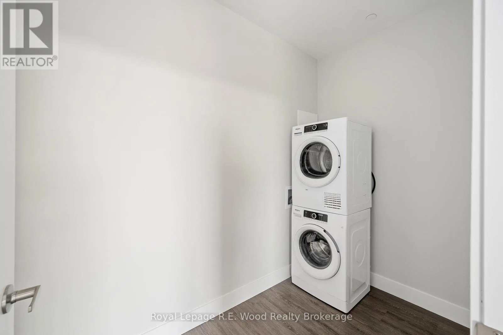101 - 98 KING STREET, #101