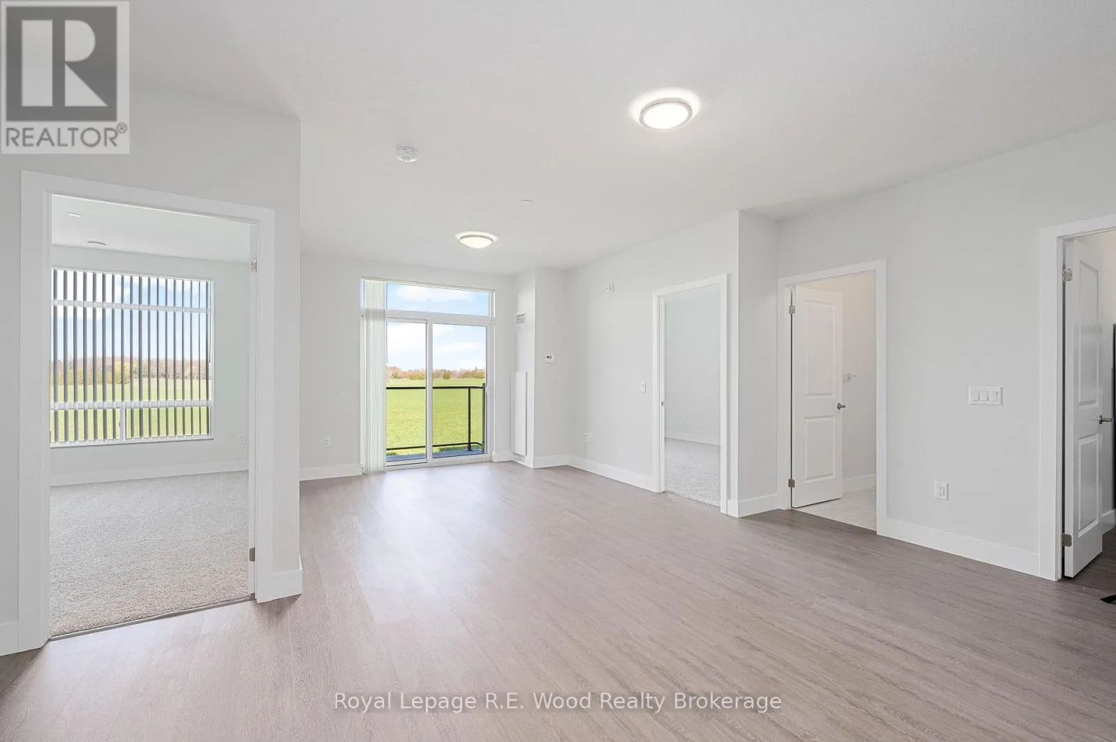 102 - 11 JANE STREET, #102
