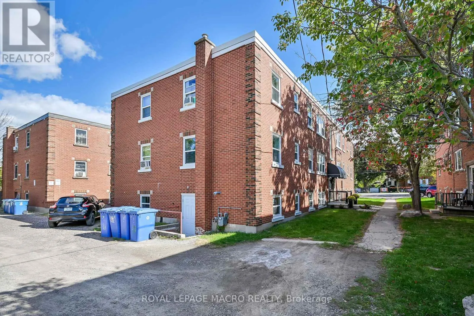 1 - 5 APPLEWOOD AVENUE