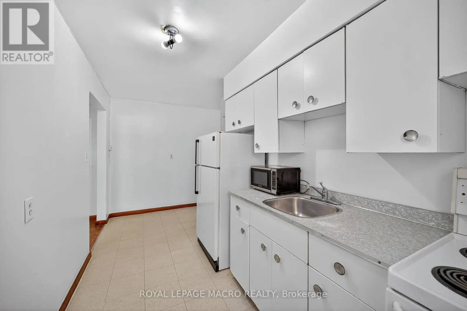 1 - 5 APPLEWOOD AVENUE