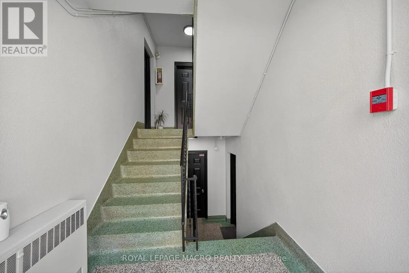 1 - 5 APPLEWOOD AVENUE