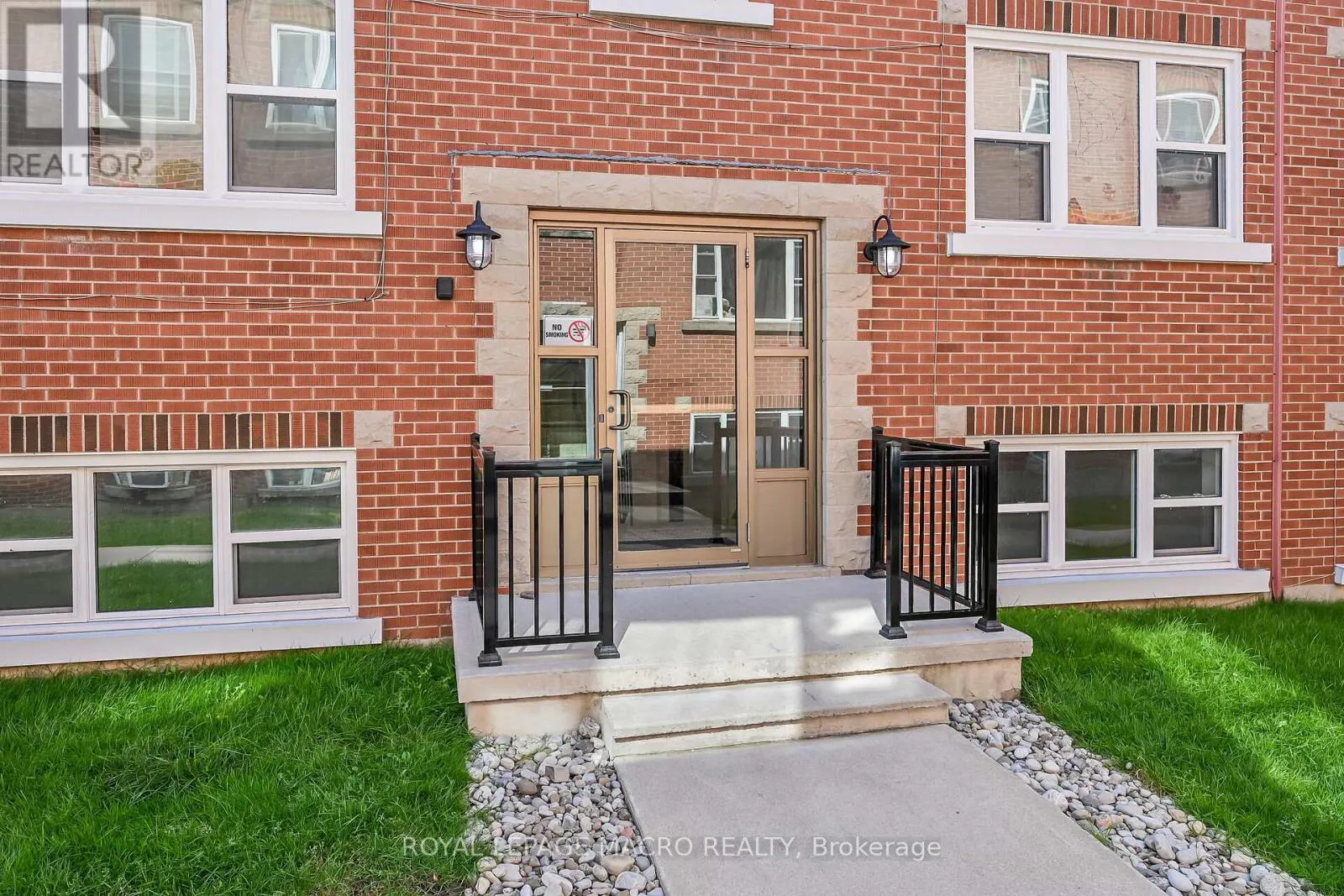 1 - 5 APPLEWOOD AVENUE