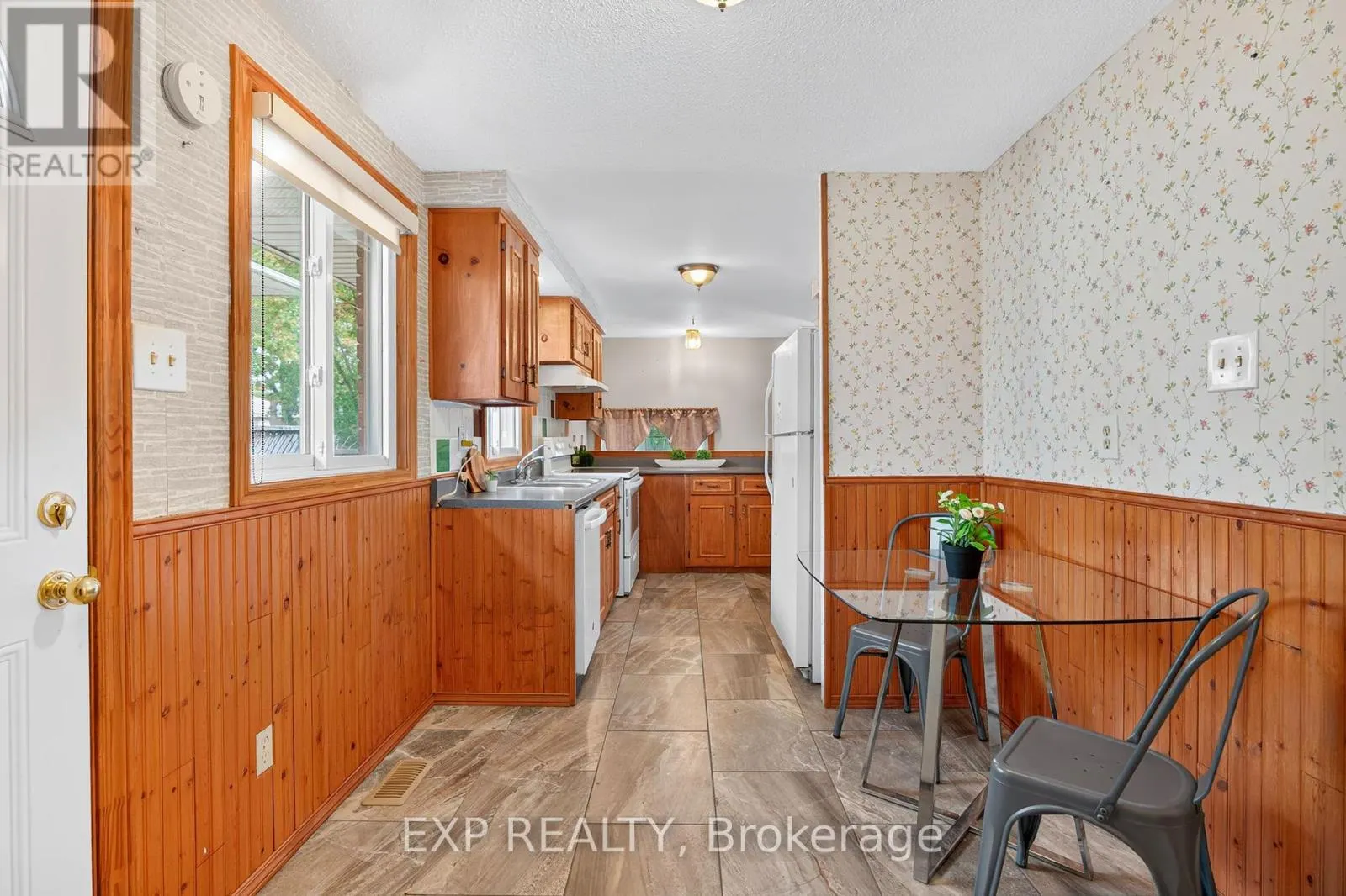 73 NORTHVIEW HEIGHTS DRIVE