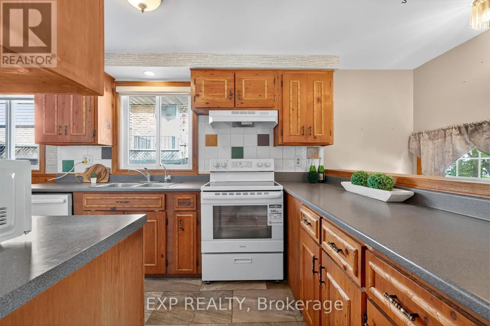73 NORTHVIEW HEIGHTS DRIVE