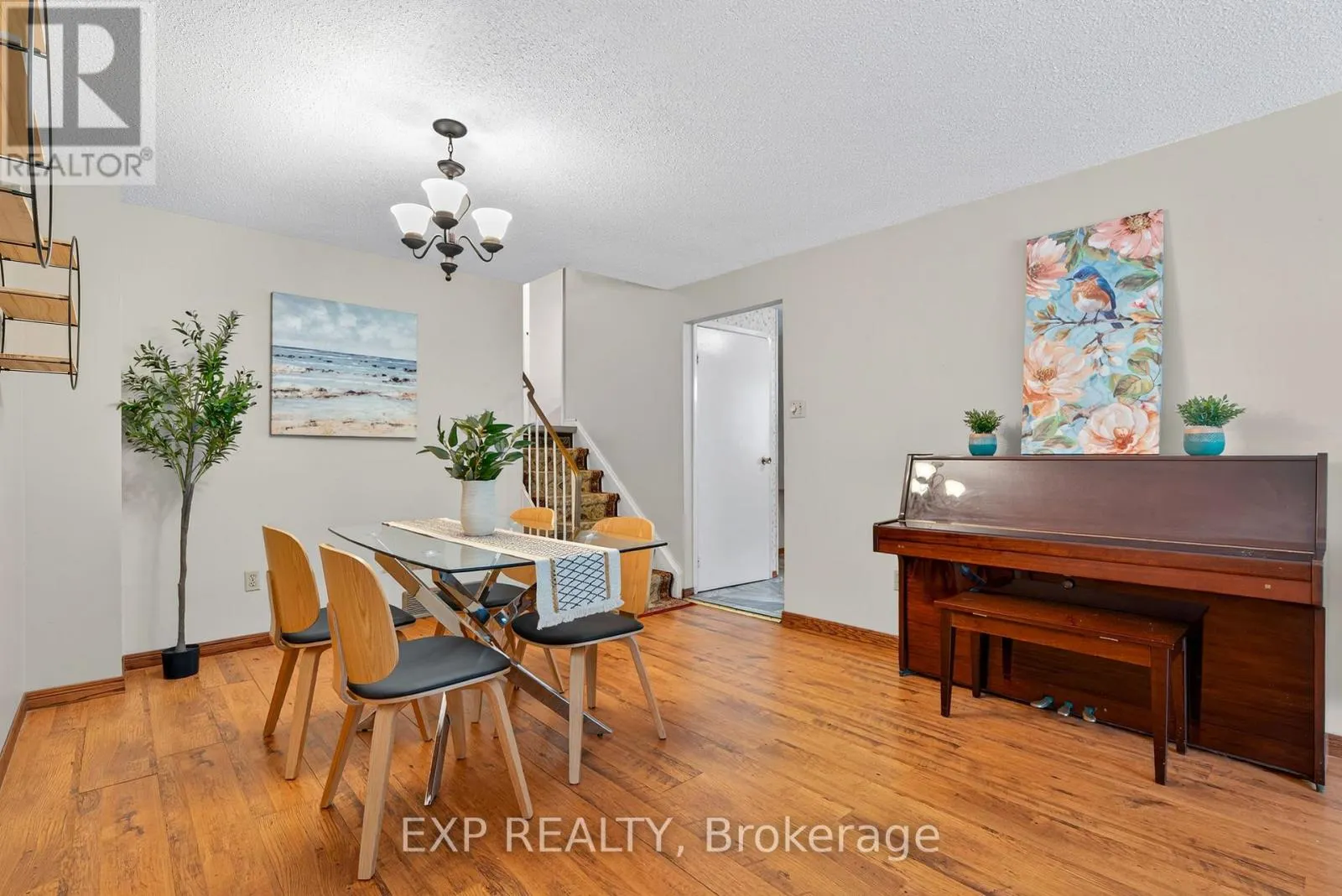 73 NORTHVIEW HEIGHTS DRIVE