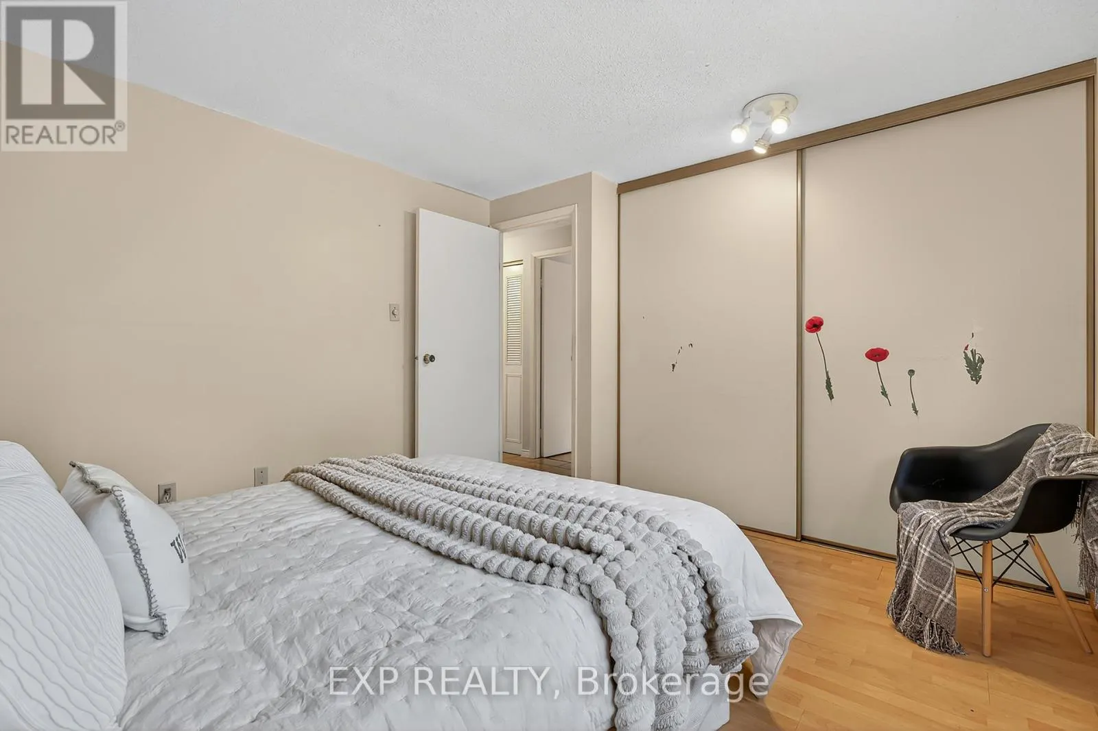 73 NORTHVIEW HEIGHTS DRIVE