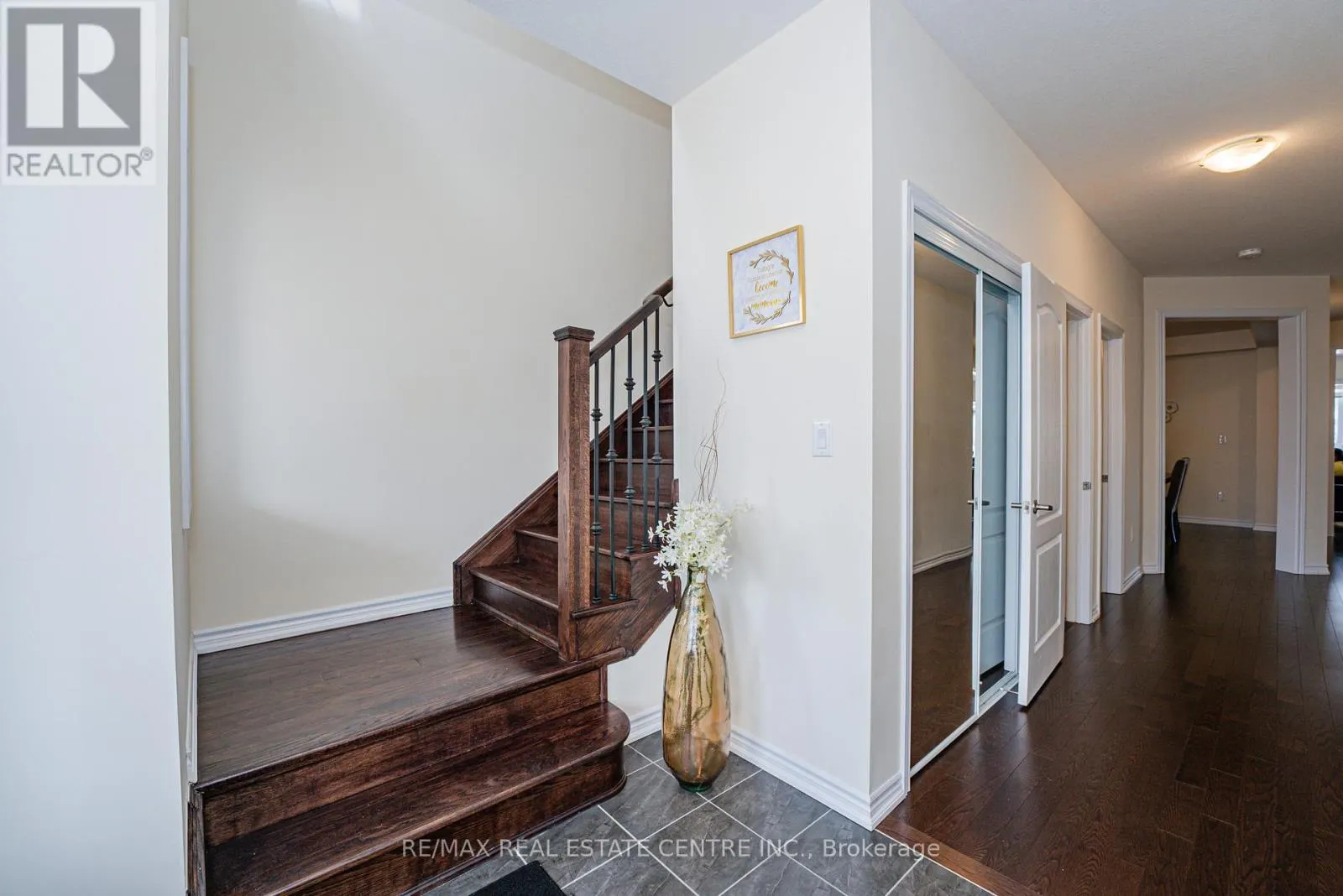 22 OAKTREE DRIVE