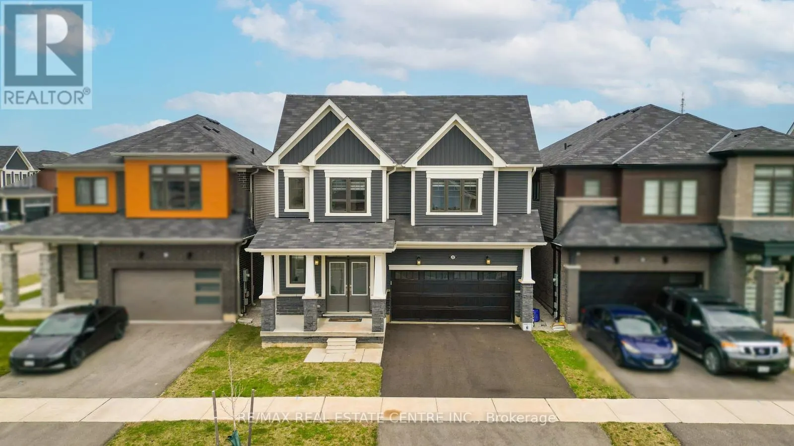 22 OAKTREE DRIVE