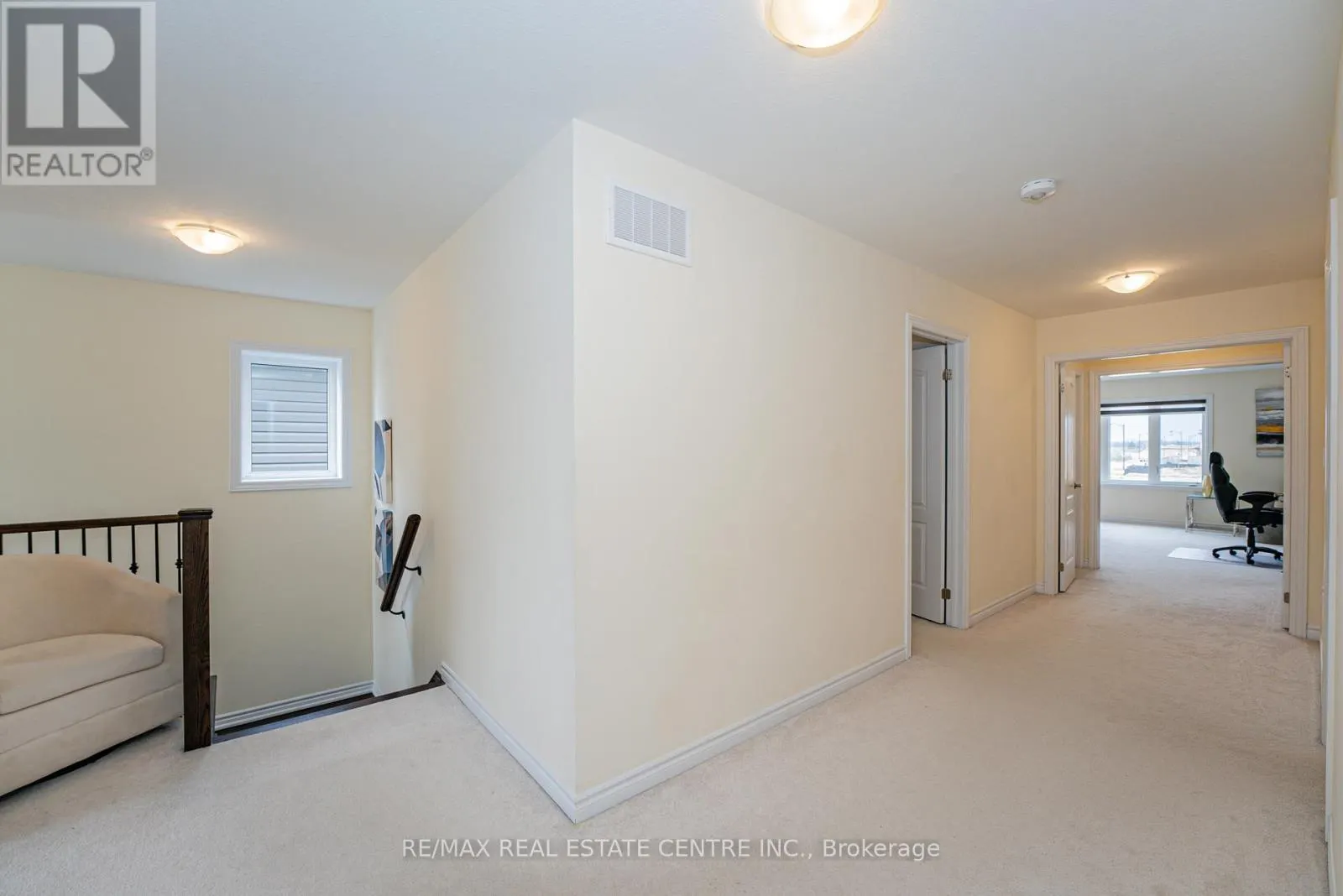 22 OAKTREE DRIVE