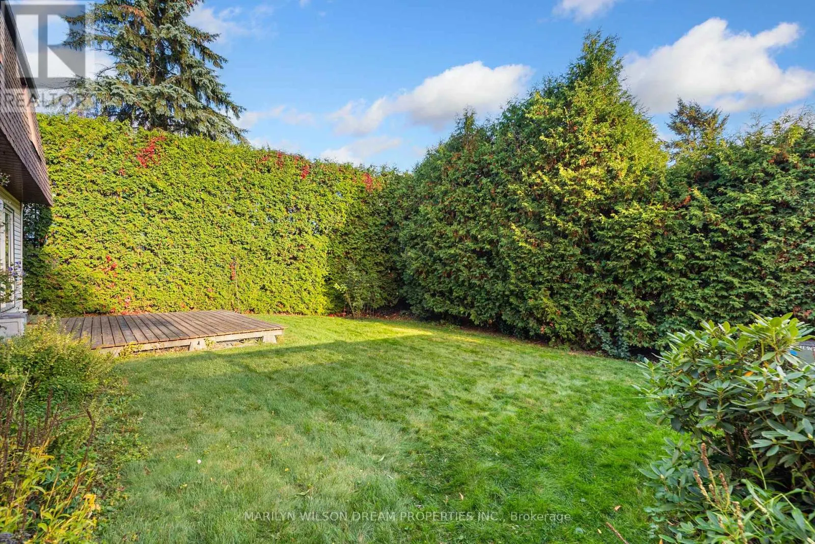 1150 BORDEAU GROVE
