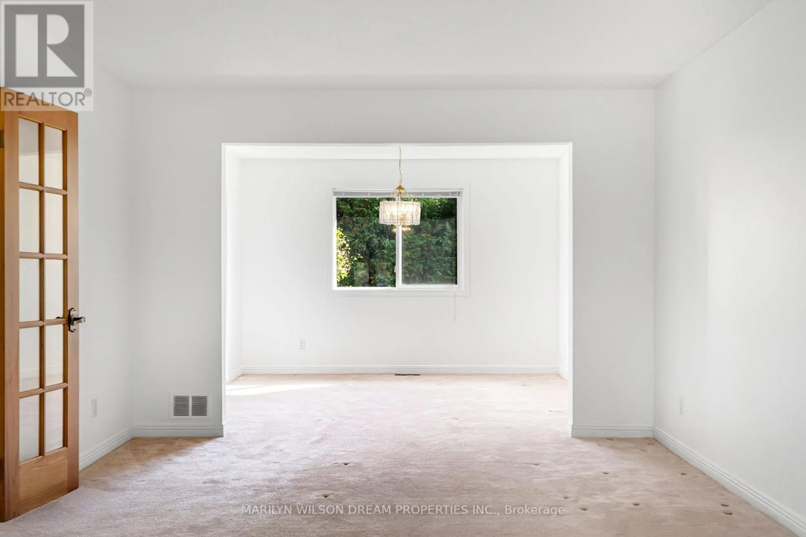1150 BORDEAU GROVE