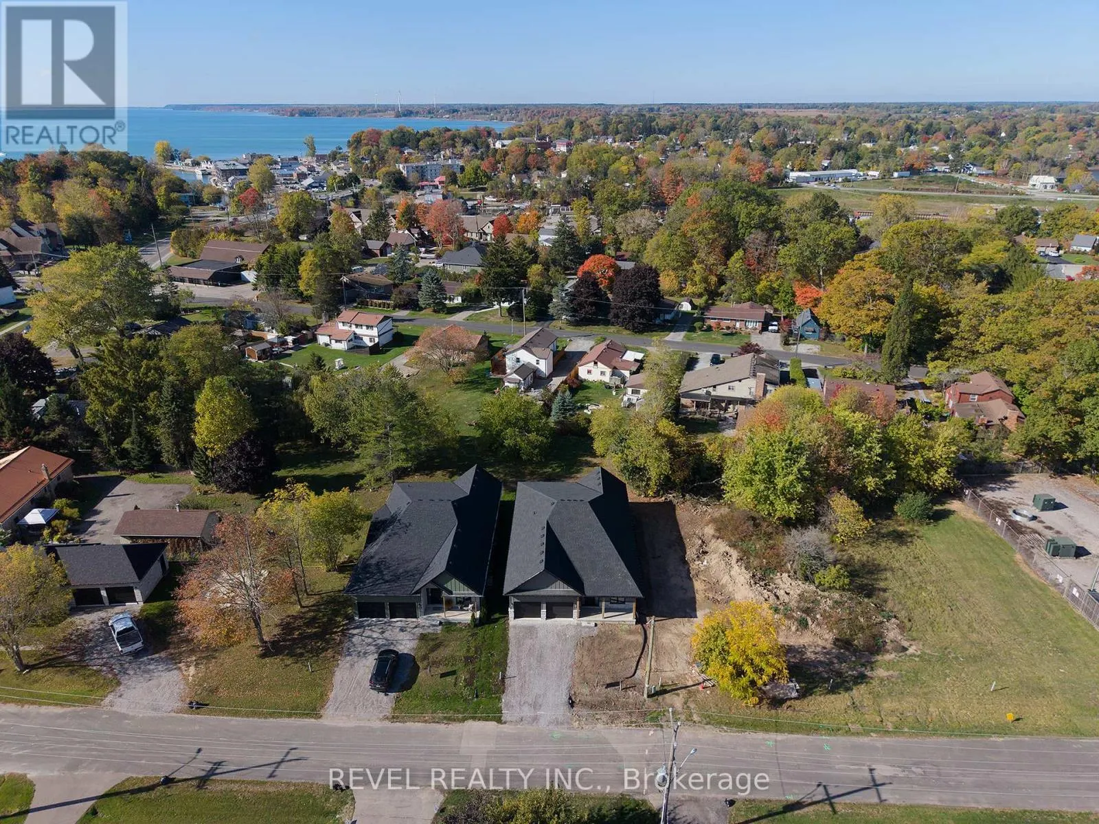 7 SCOTT DRIVE