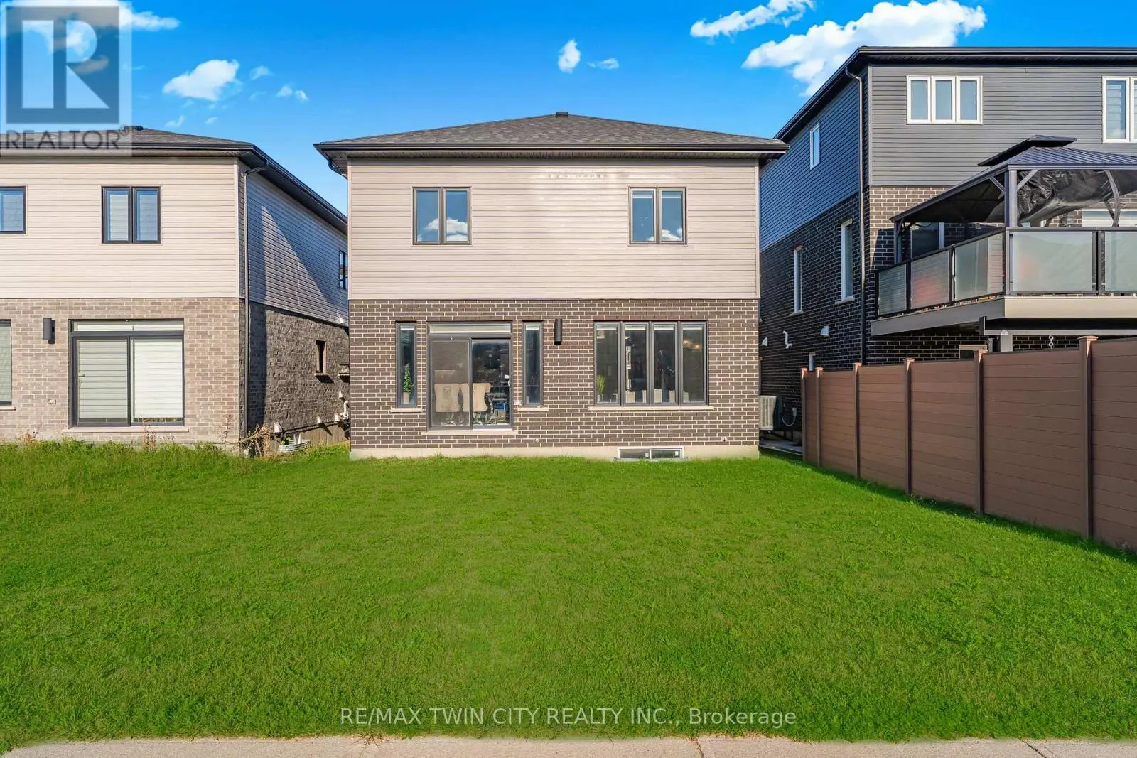 296 RASPBERRY PLACE