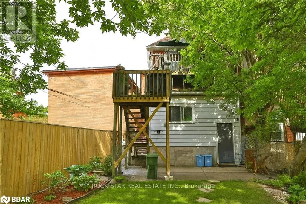 MAIN - 319 QUEEN STREET S