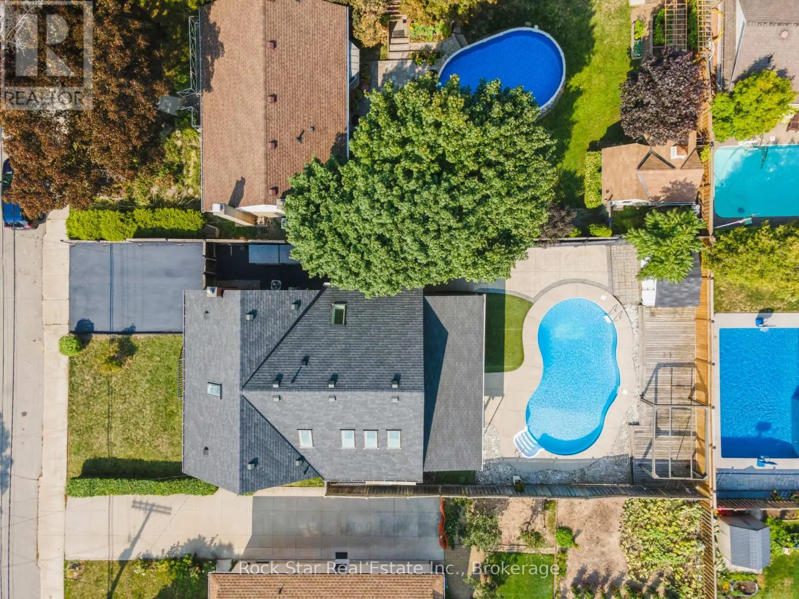 211 ROSEDALE AVENUE