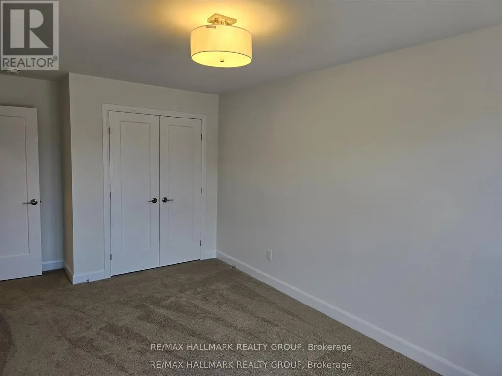 1320 WHITLOW GRASS WAY