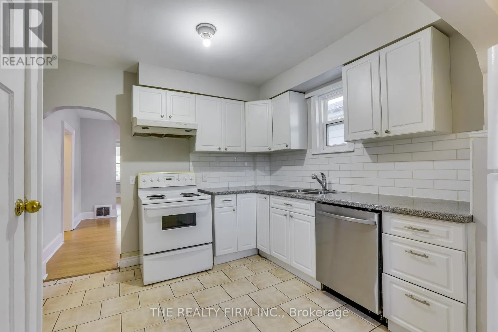 12 LINWOOD STREET