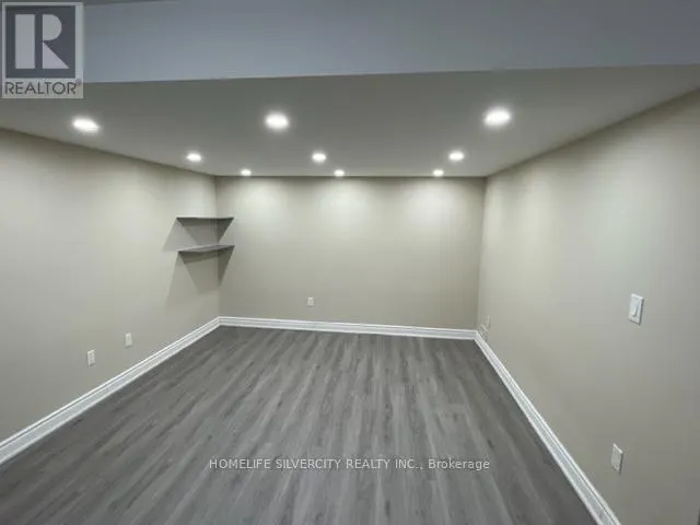 10 HARRISON DRIVE