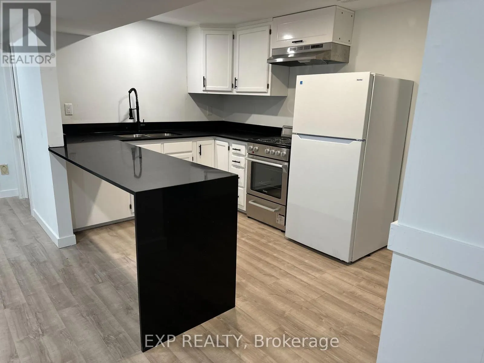LOWER - 90 COMMERCIAL STREET, #LOWER