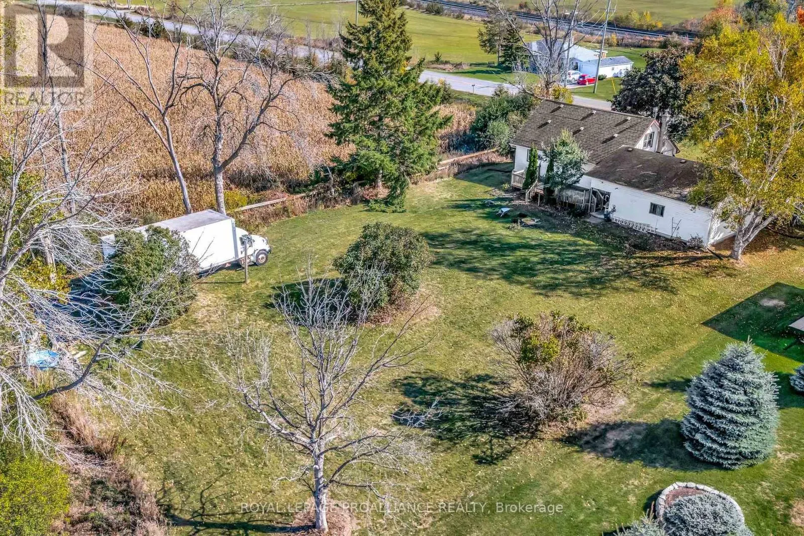 1067 AIRPORT PARKWAY
