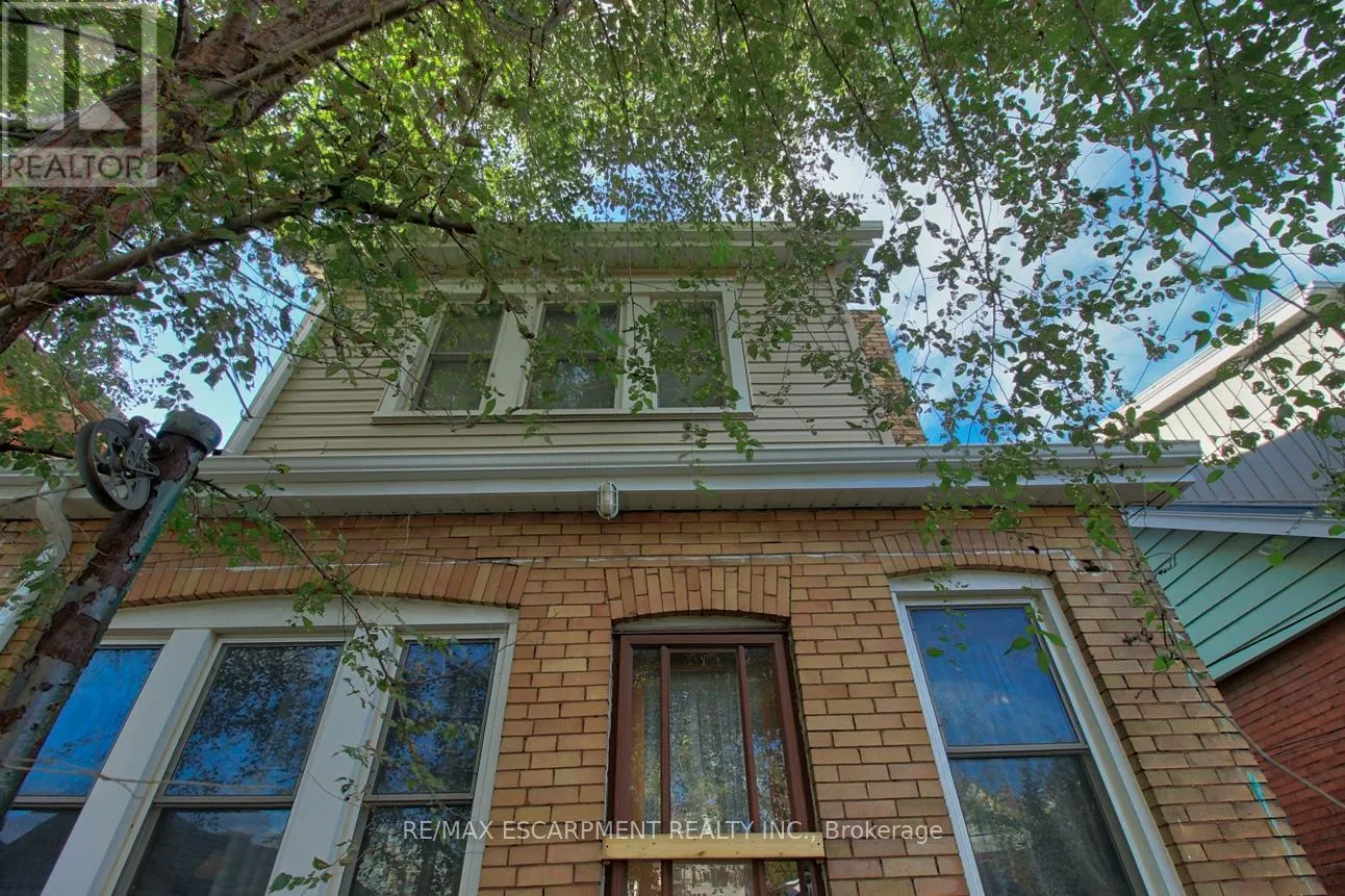 112 KENSINGTON AVENUE N