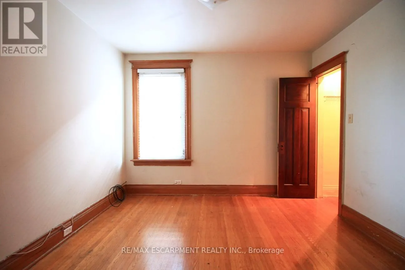 112 KENSINGTON AVENUE N
