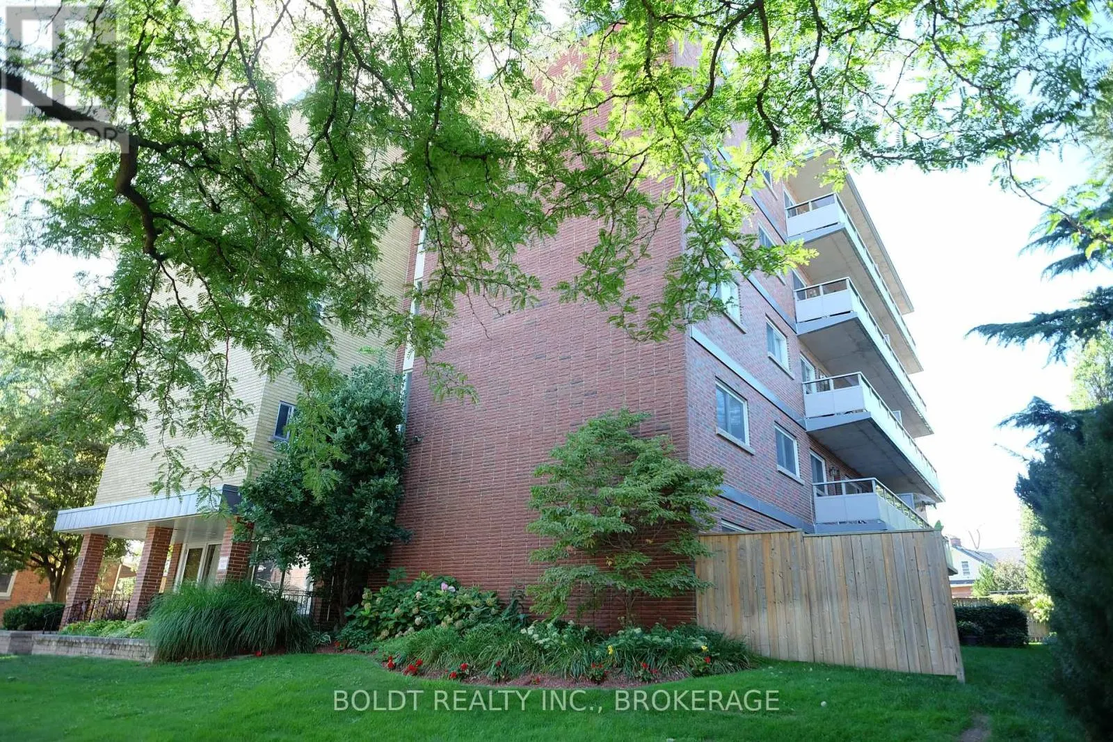 201 - 14 NORRIS PLACE, #201