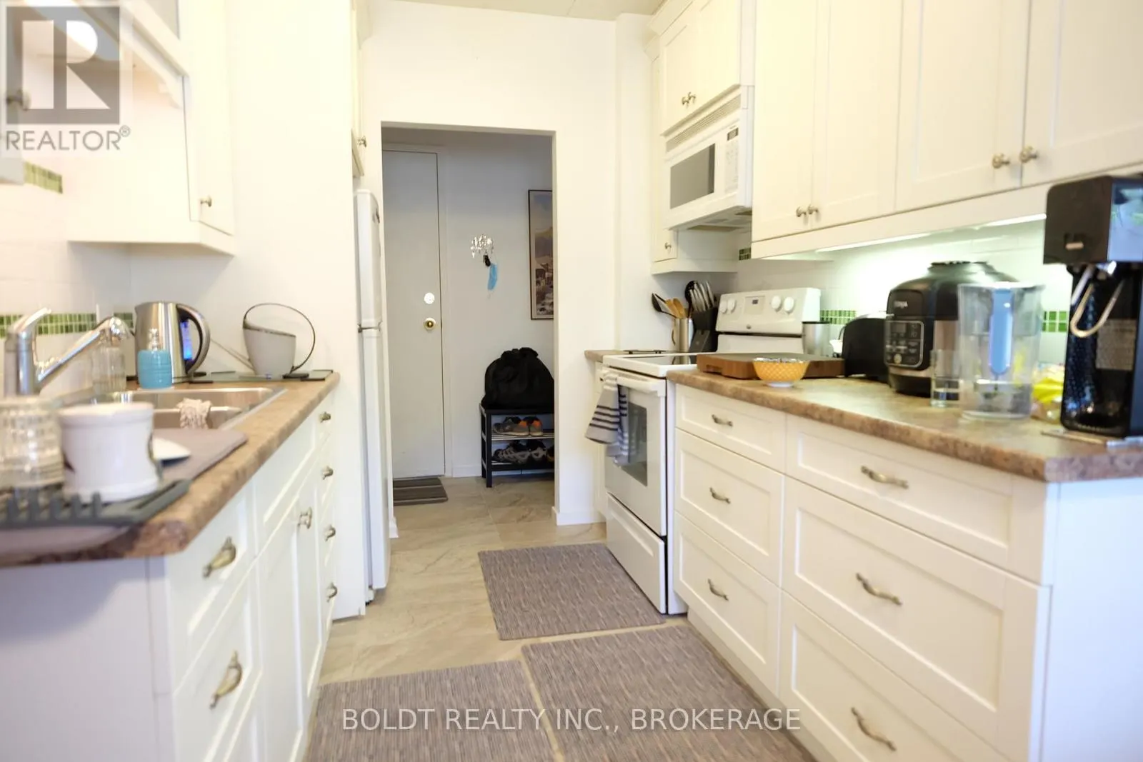 201 - 14 NORRIS PLACE, #201